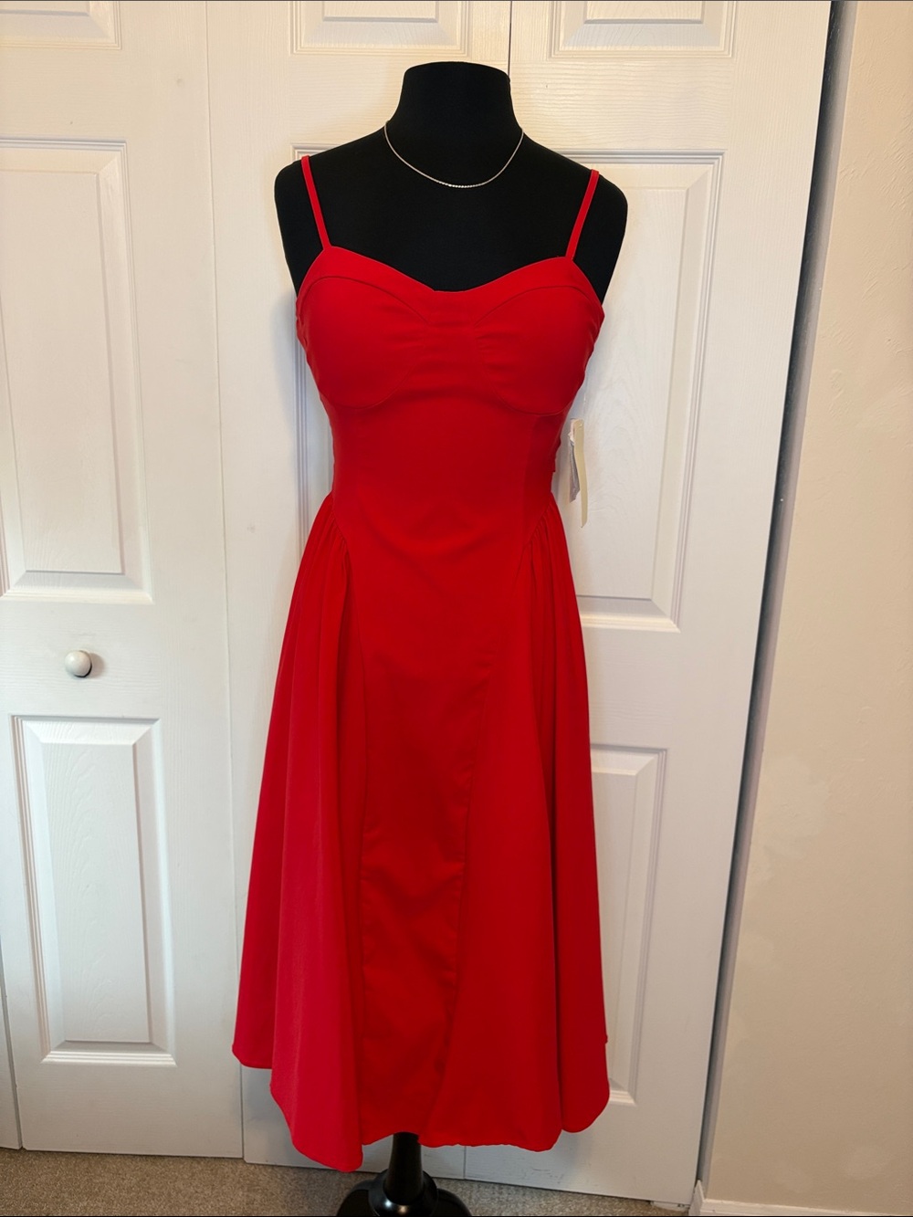 NWT Katia Rae Red Tie-Back Sweetheart Midi Sundress - Large.